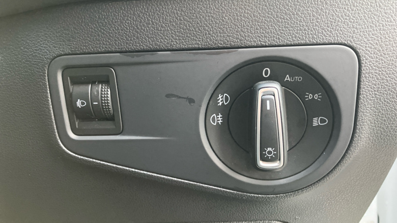 Volkswagen Tiguan 2.0 TDi 150 SE Nav 5dr Diesel Estate